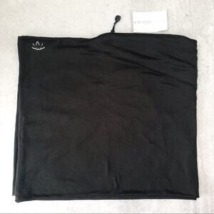 Beyond Yoga Black Pocket Infinity Scarf NEW